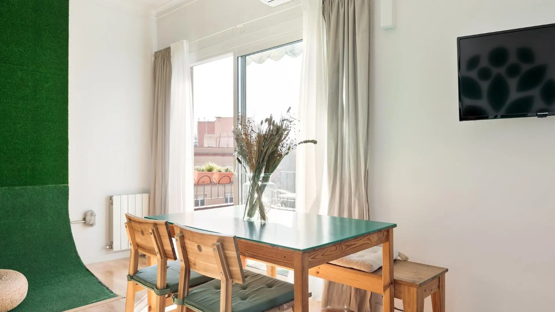Eulalias Lodges Barcelona 0*,  Hiszpania
