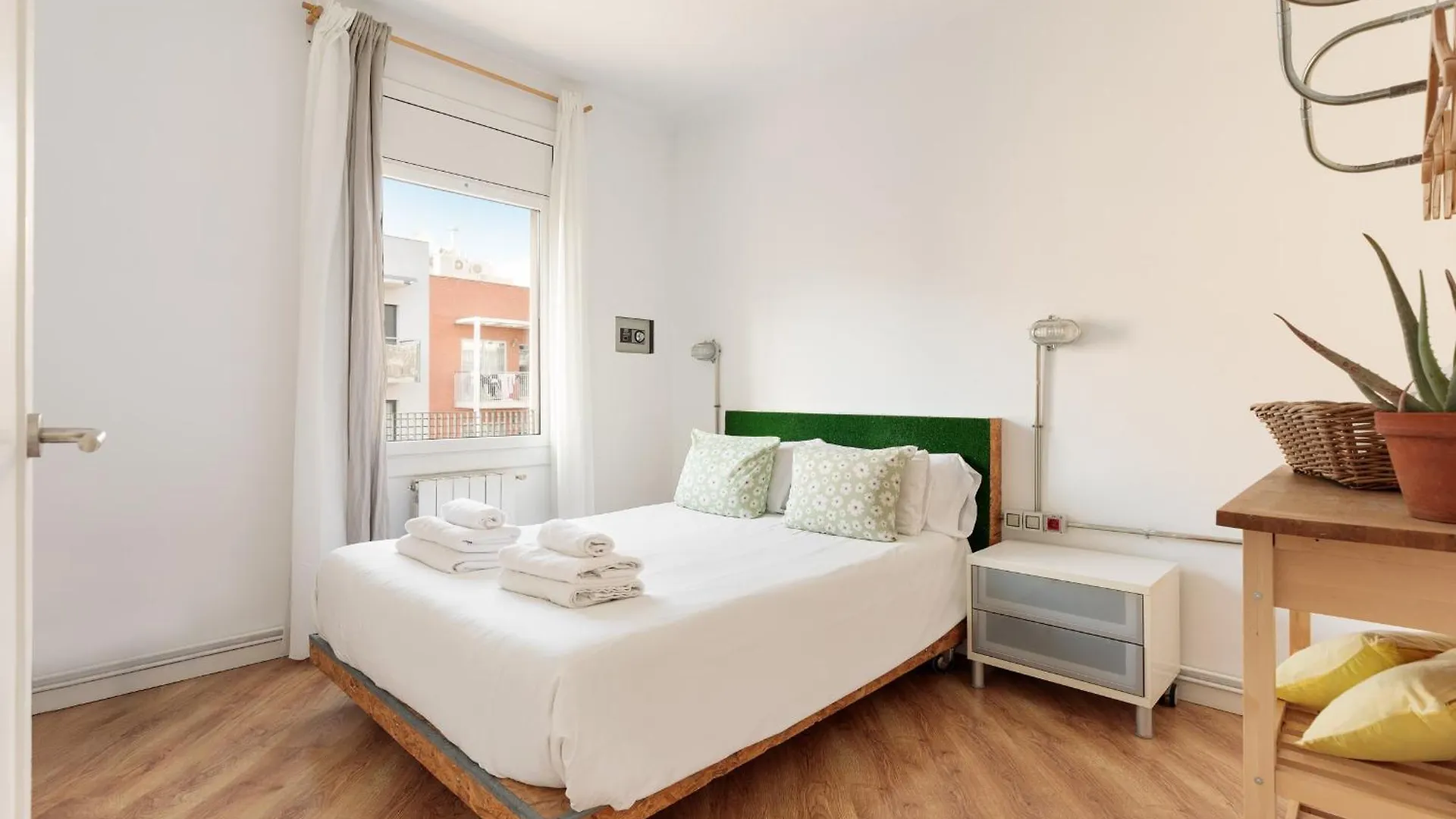 Eulalias Lodges Barcelona 0*,  Hiszpania