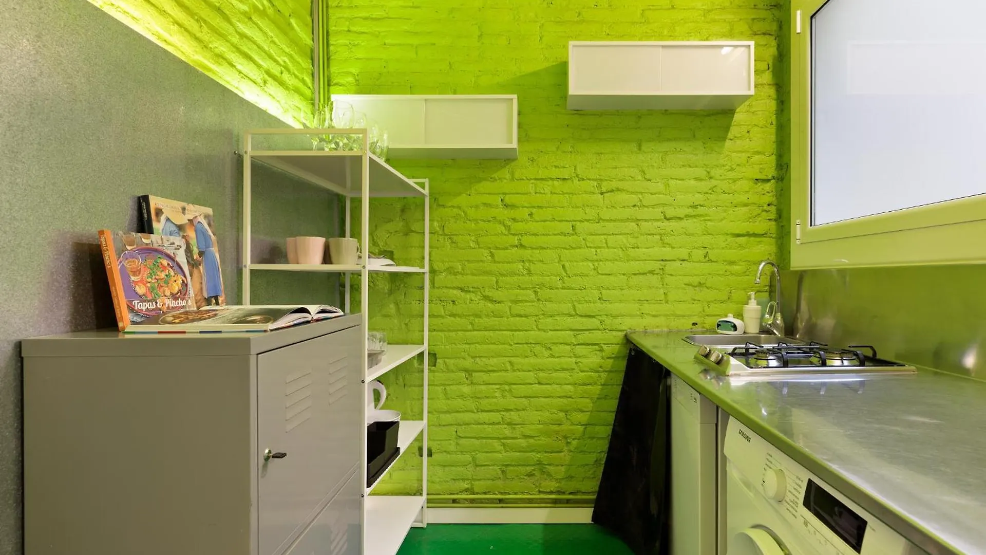 Eulalias Lodges Barcelona