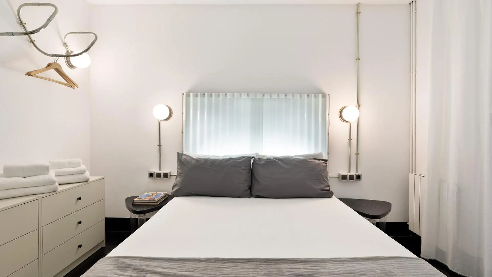 Eulalias Lodges Barcelona