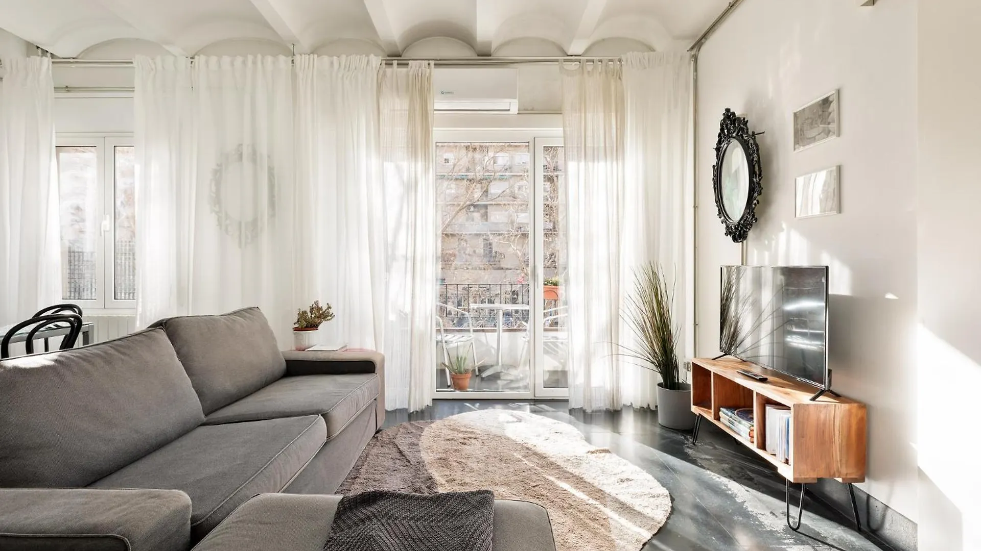 Eulalias Lodges Barcelona Apartament