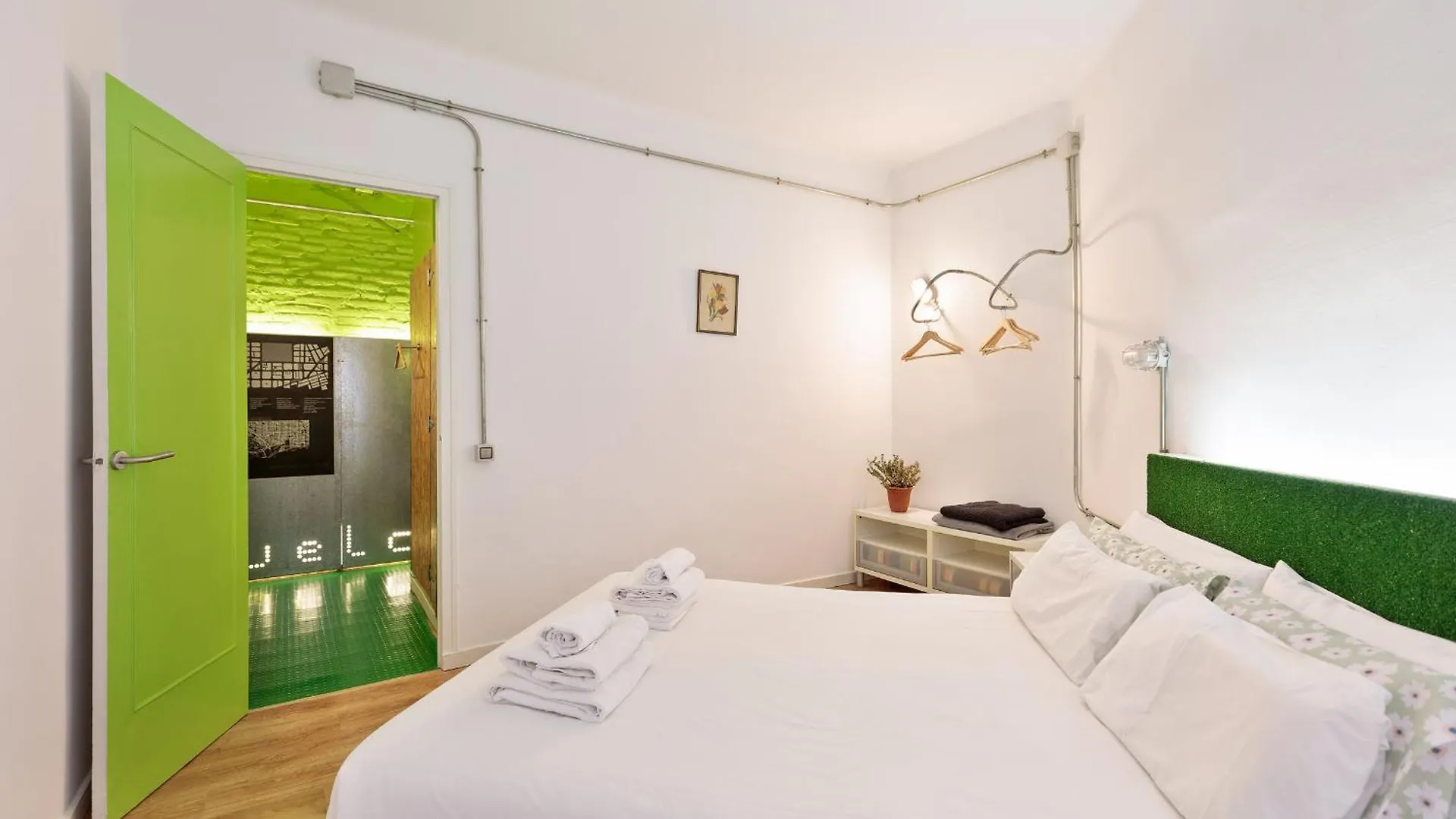 Eulalias Lodges Barcelona