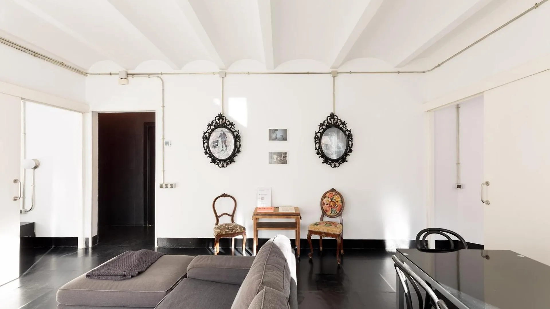 Eulalias Lodges Barcelona 0*,  Spain